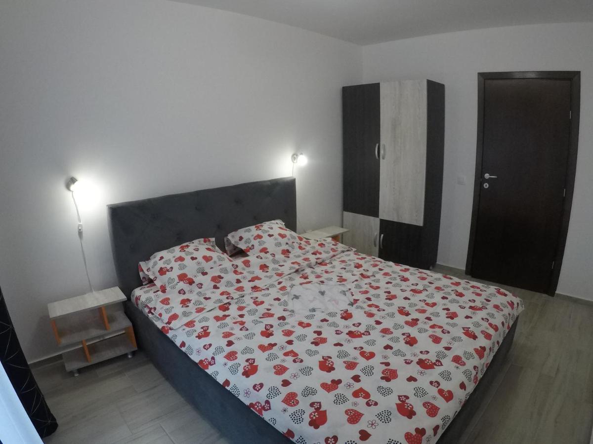 Ama Apartament Cu Terasa 50 Mp & Parcare ブラショフ エクステリア 写真