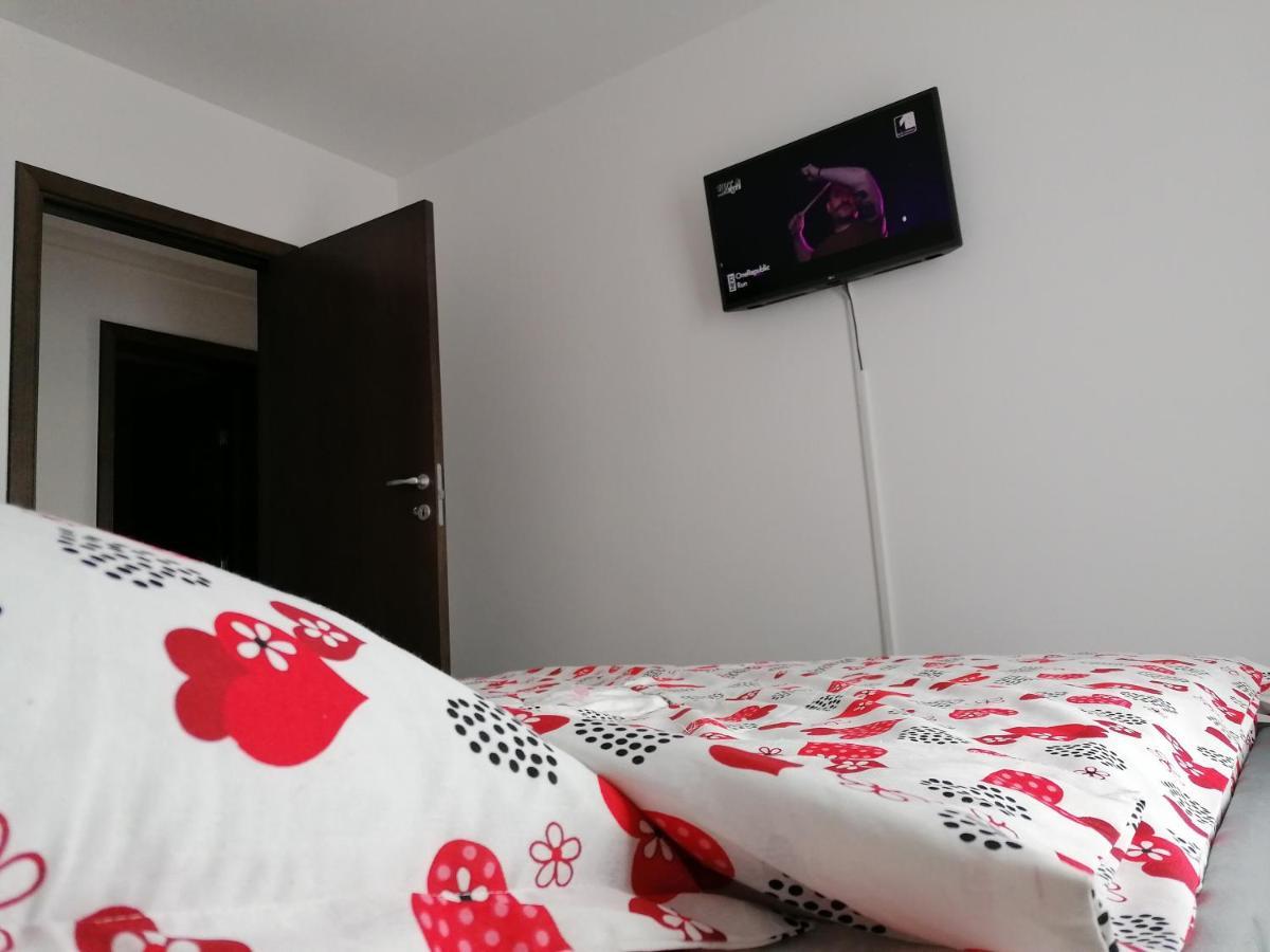 Ama Apartament Cu Terasa 50 Mp & Parcare ブラショフ エクステリア 写真