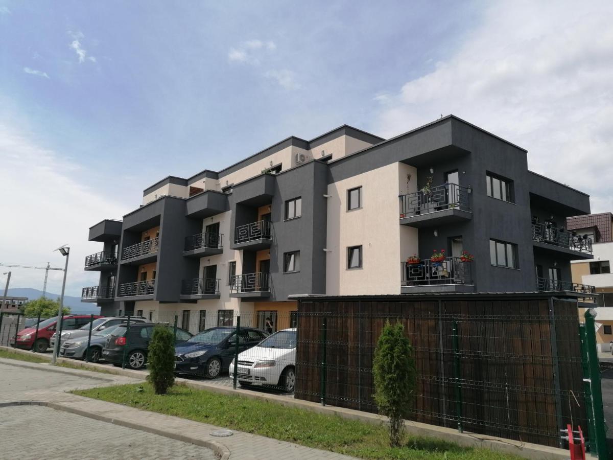 Ama Apartament Cu Terasa 50 Mp & Parcare ブラショフ エクステリア 写真