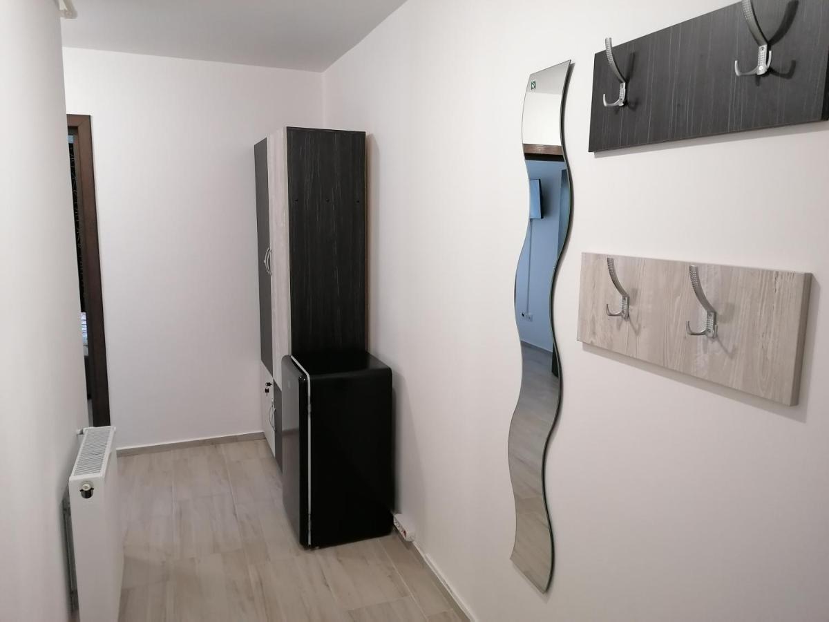 Ama Apartament Cu Terasa 50 Mp & Parcare ブラショフ エクステリア 写真