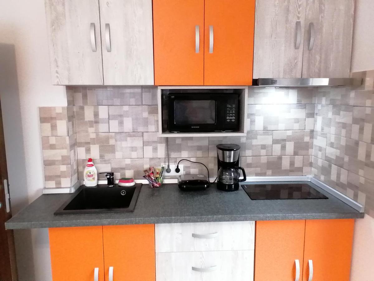 Ama Apartament Cu Terasa 50 Mp & Parcare ブラショフ エクステリア 写真